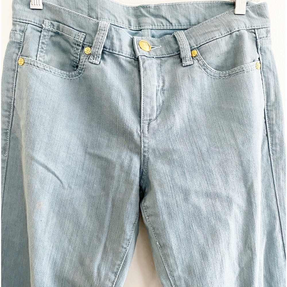 BCBG MazAzaria 🌟Flare Jeans Light Blue Denim Size 27 EUC - Picture 3 of 12